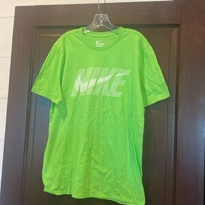 Nike shirt size L